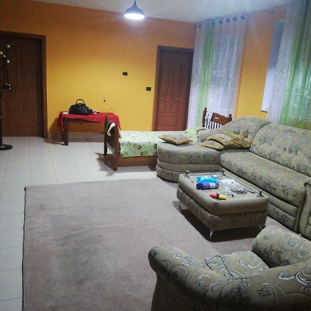 Hotel Albania ゴーレム エクステリア 写真