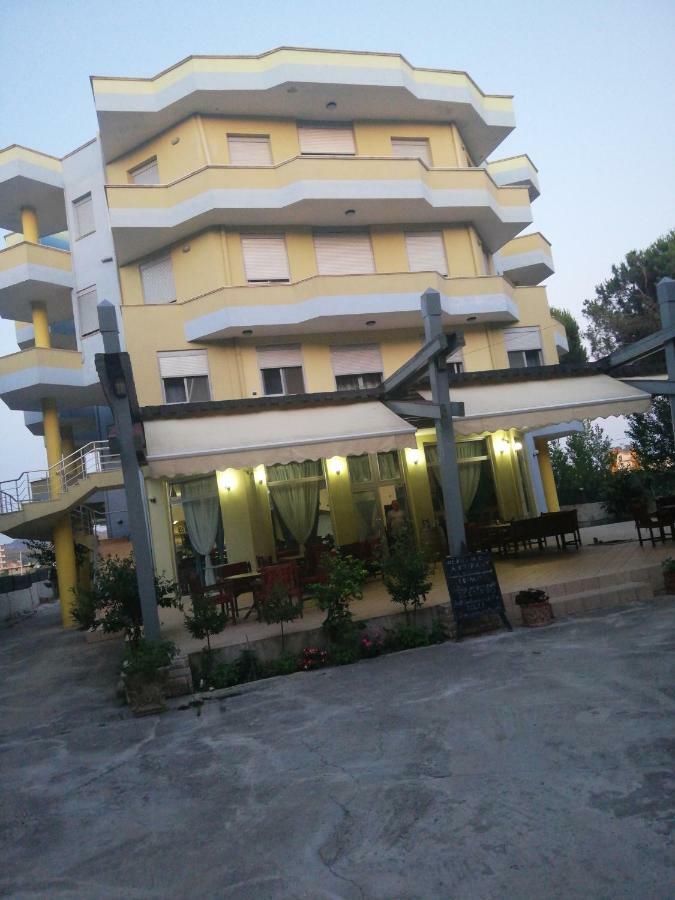 Hotel Albania ゴーレム エクステリア 写真